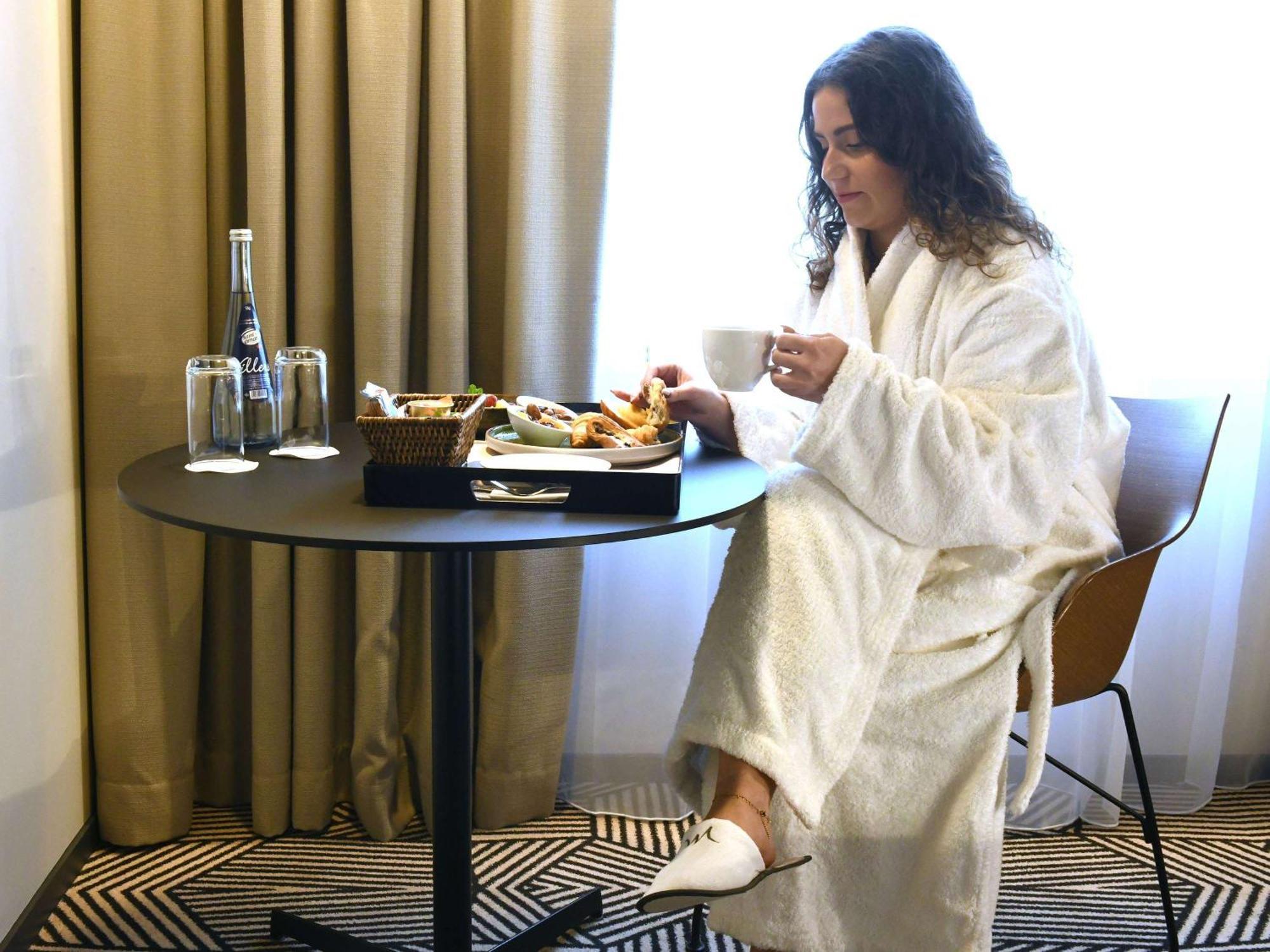 เมอร์เคียว อาร์ราส เซ็นเตอร์ การ์ Hotel ภายนอก รูปภาพ